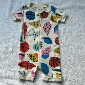 Hanna andersson shortie 3-6m